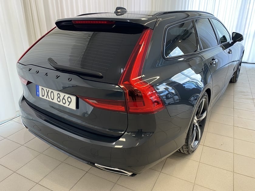 Bild 3 av Volvo V90 RECHARGE T8 AWD GEARTRONIC 392 HK