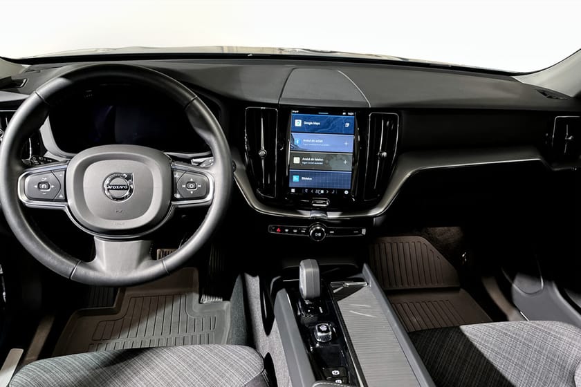 Bild 4 av Volvo XC60 Recharge T6 Core Edition