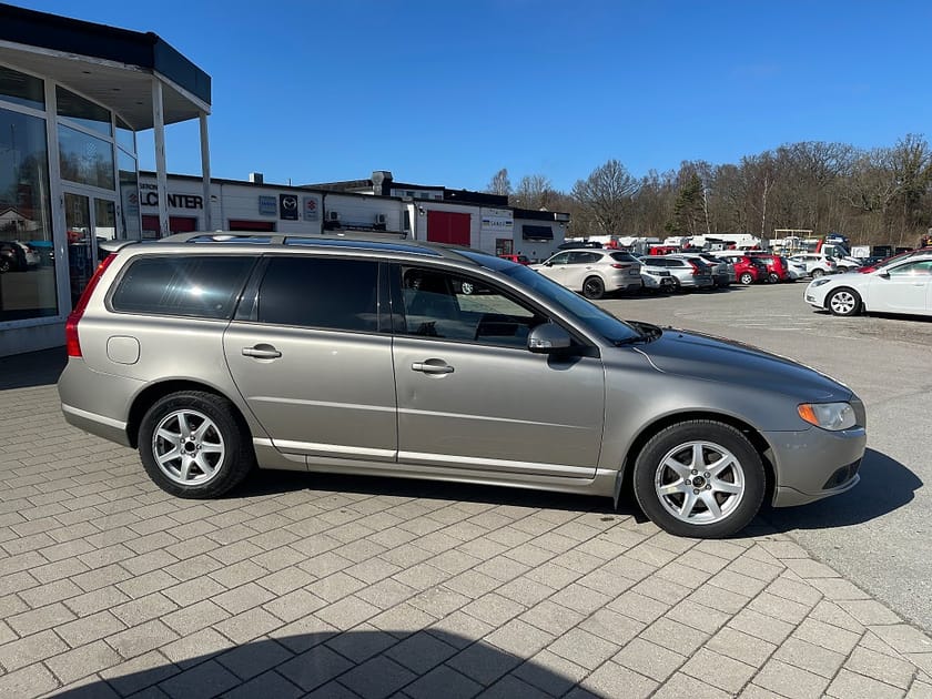 Bild 4 av Volvo V70 2.4D Geartronic Momentum 163 hk