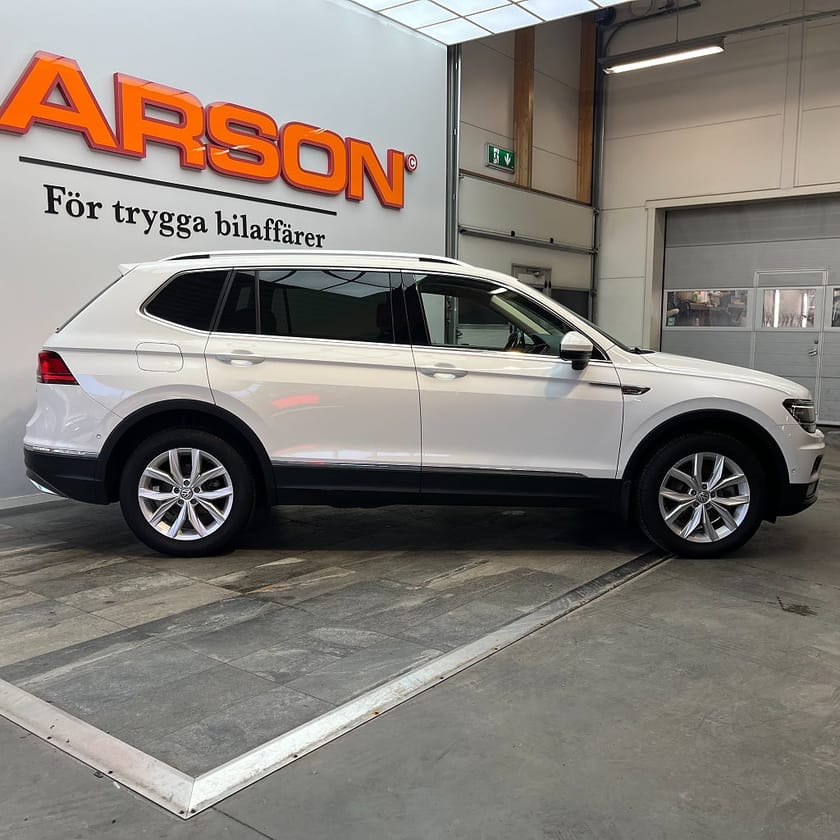 Bild 4 av Volkswagen Tiguan Allspace 7-sätes 7-sits 2.0 TDI Aut 4M GT Active info Apple
