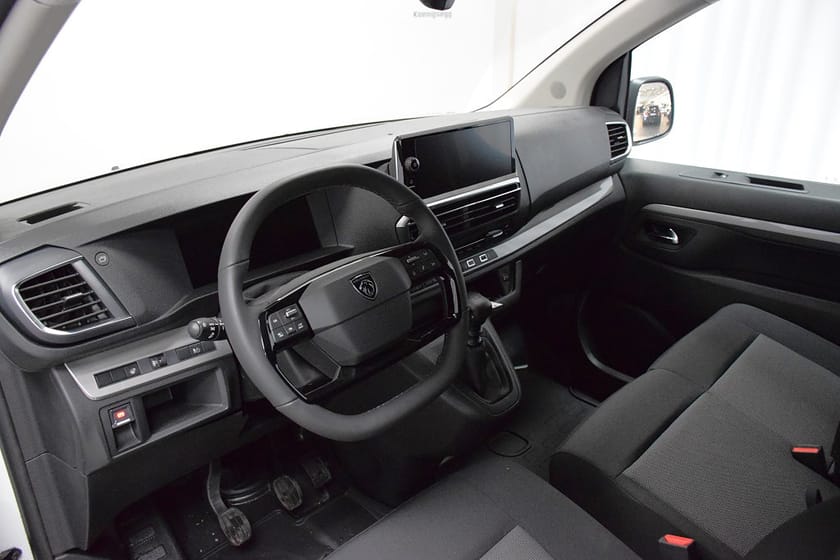 Bild 5 av Peugeot Expert Utökad Last L3 | PLUS | Värmare & Dragkrok | DEMO | Omg.Lev |