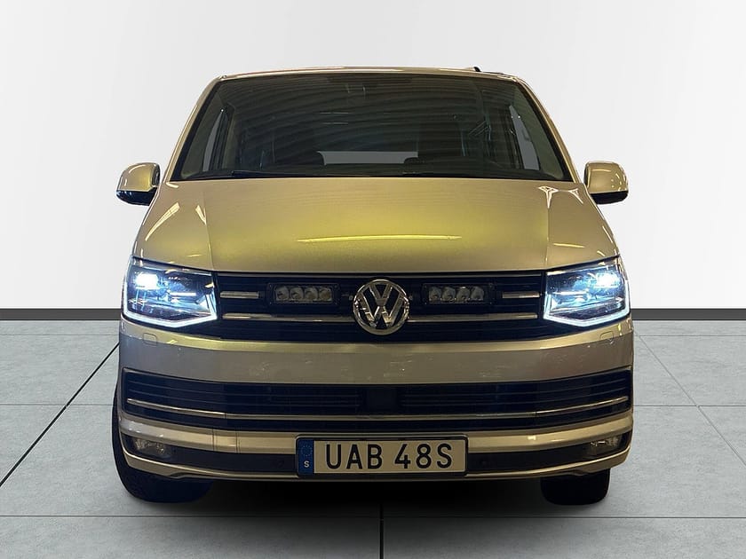 Bild 2 av Volkswagen Multivan 2.0TDI AWD 6-Sits/Kamera/Drag/Pano/D-Värm/Dynaudio-Ljud
