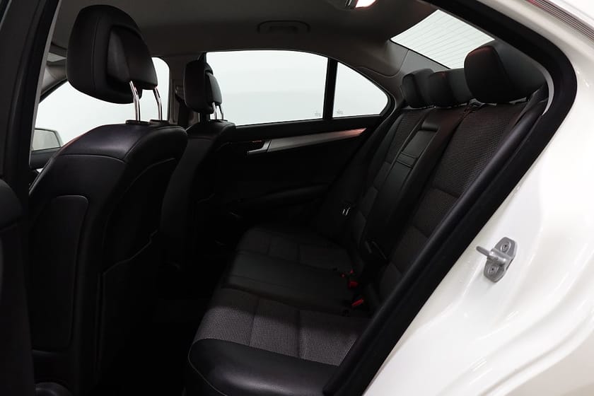 Bild 5 av Mercedes-Benz C 220 CDI BE BlueEFFICIENCY Avantgarde Farthål BT