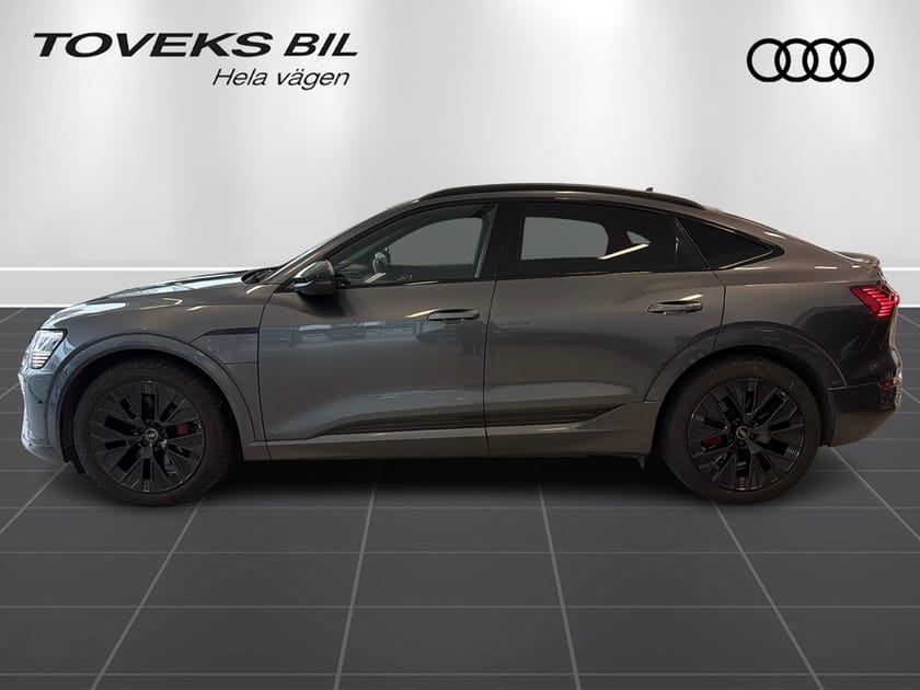 Bild 3 av Audi Q8 Sportback 55 e-tron quattro S LINE Moms Panorama/360/minne