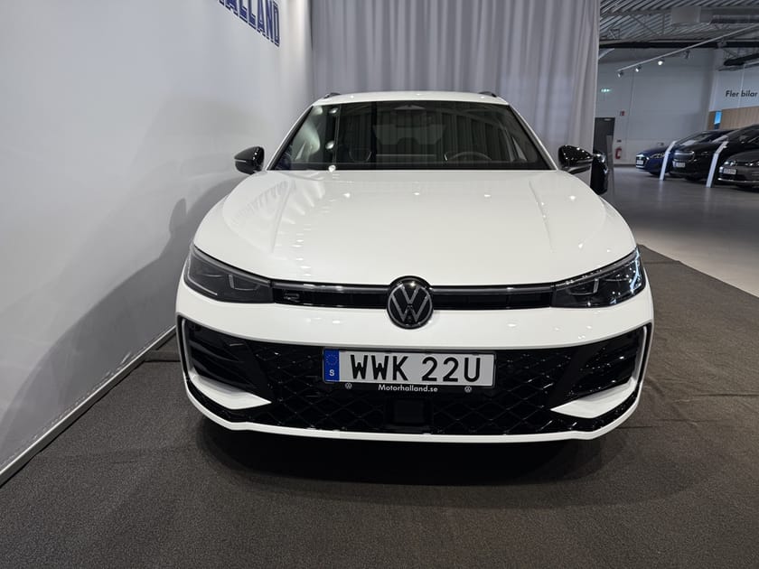 Bild 4 av Volkswagen Passat Sportscombi 2.0 TDI 4M R-Line / HUD / H&K / Värmare