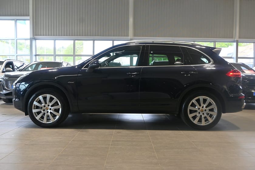 Bild 2 av Porsche Cayenne Diesel TipTronic S 262hk Drag Sv-Såld 1 ägare