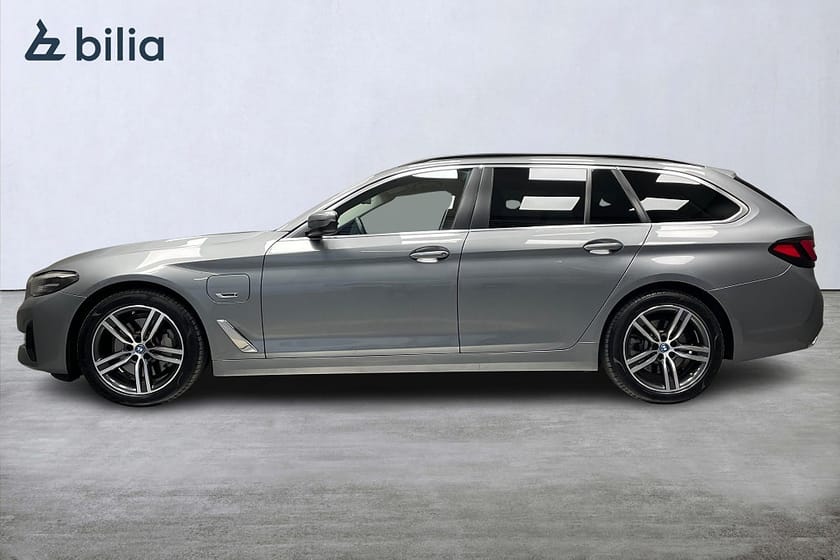 Bild 4 av BMW 530e xDrive Touring / Sportstol / Harman Kardon / Dragkrok