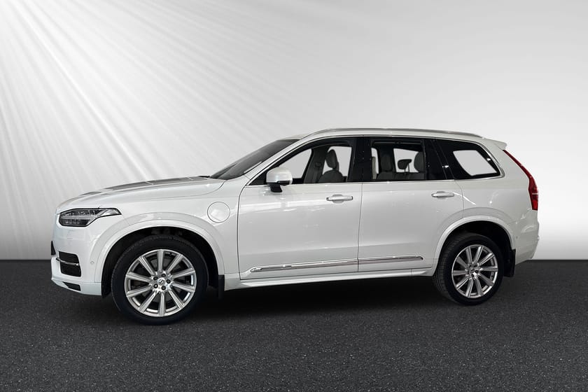 Bild 2 av Volvo XC90 T8 AWD Inscription 7-säten B&W / Luftfjädring / HuD