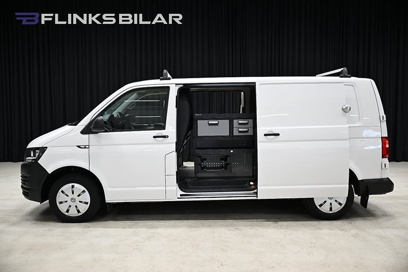 Bild 1 av Volkswagen Transporter DSG 150HK L2|Inredd|Dubbeldörr|Drag|Värmare|Leasbar