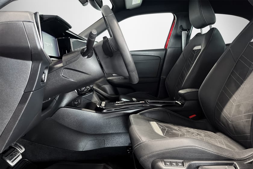 Bild 4 av Opel Mokka ULTIMATE | MASSAGE | CARPLAY | ADAPTIV FHÅLLARE