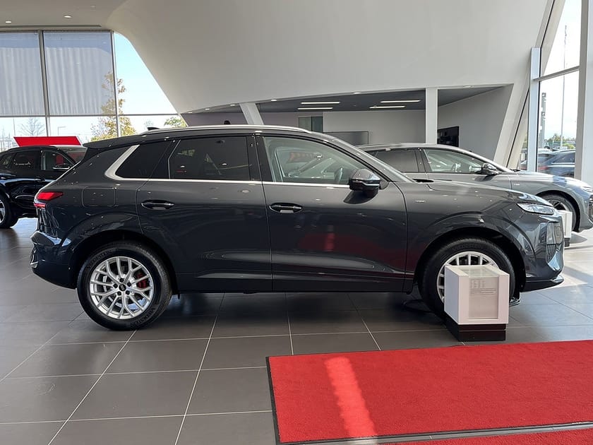 Bild 2 av Audi Q3 e-hybrid 272 hk Proline Editon