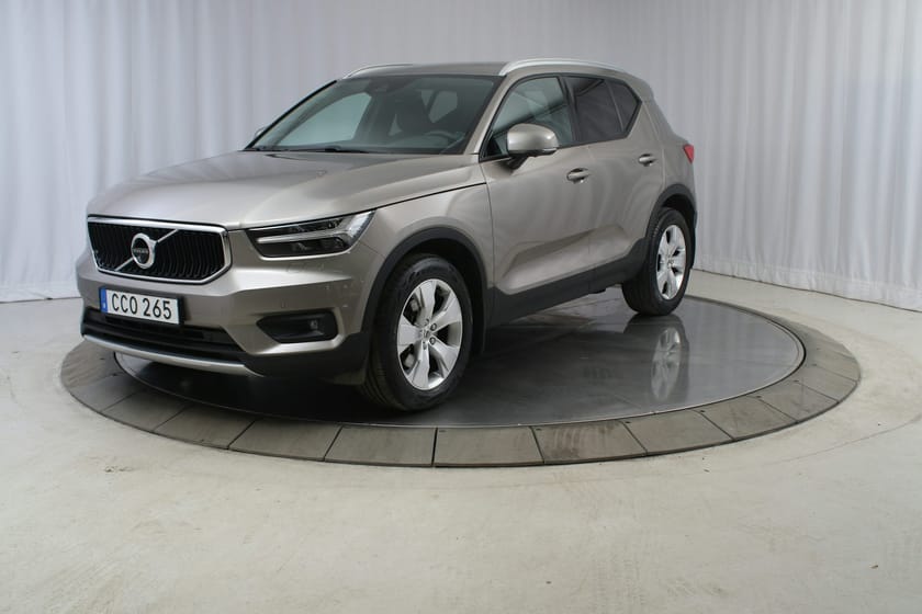 Bild 4 av Volvo XC40 B4 FWD Bensin Momentum Advanced SE