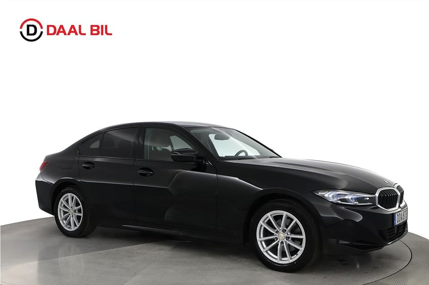 Bild 5 av BMW 320i xDrive Sedan 184HK KOMFORT H/K® P-VÄRM B-KAMERA