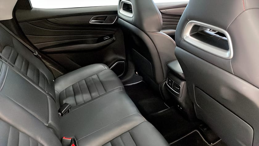 Bild 5 av MG EHS PHEV Plug-In Hybrid Luxury Panorama 258hk