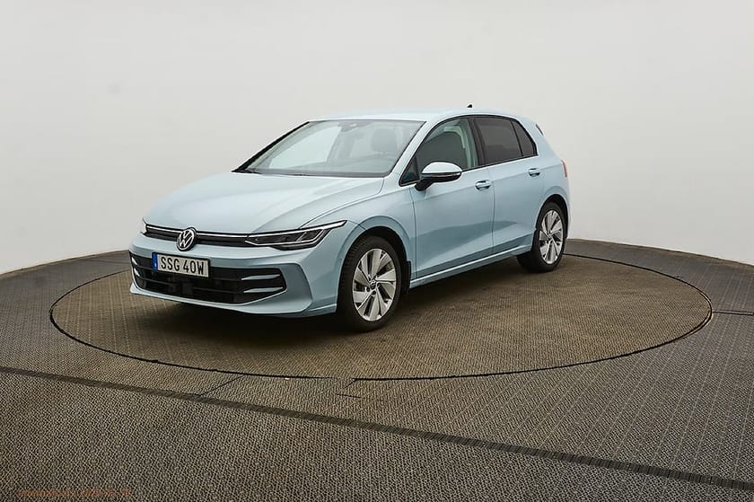 Bild 1 av Volkswagen Golf 1.5 eTSI 150 hk värmare med fjärr