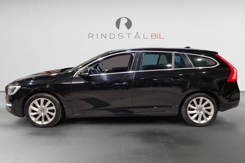 Bild 4 av Volvo V60 D4 181 HK SUMMUM DRAG D-VÄRM 0.37L/MIL KAMREM BYTT 16"