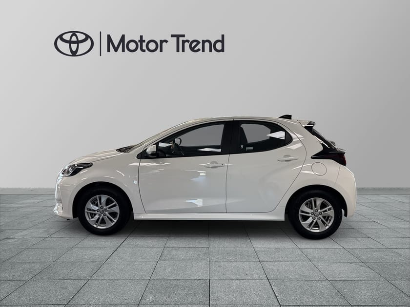 Bild 3 av Toyota Yaris Hybrid 115 1,5 5D ACTIVE KOMFORTPAKET OCH P-