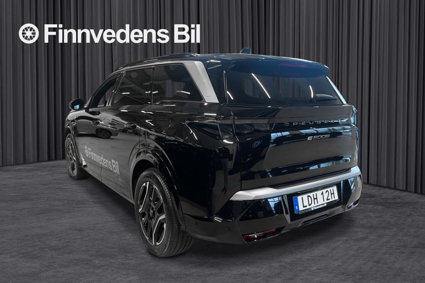 Bild 5 av Peugeot E-5008 GT Ultimate *Dragkrok/Navi/360*