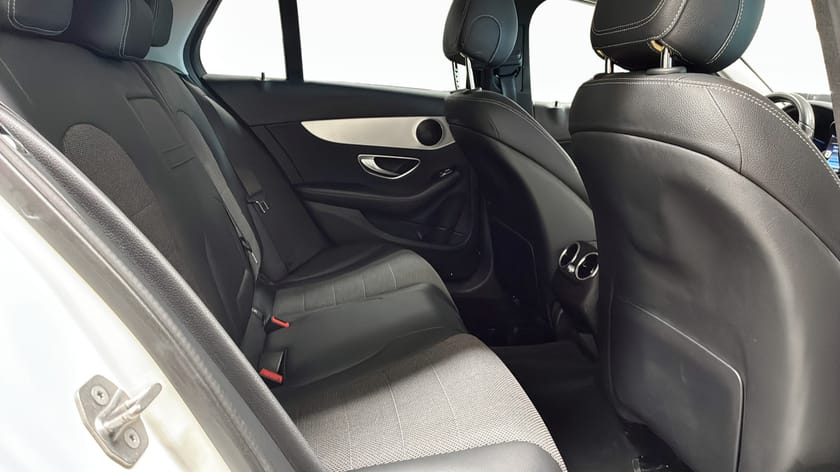 Bild 5 av Mercedes-Benz C 220 T d 4MATIC Avantgarde Drag MoK Kamera