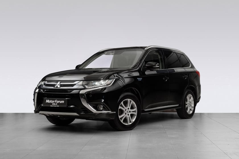 Bilde 1 av Mitsubishi Outlander PHEV 4x4|360° kamera | Adaptiv cruise | Skinn | Hengerfeste