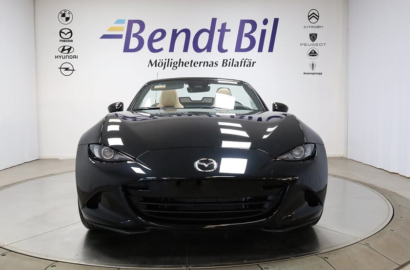 Bild 3 av Mazda MX-5 132 HK Kazari/ Backkamera