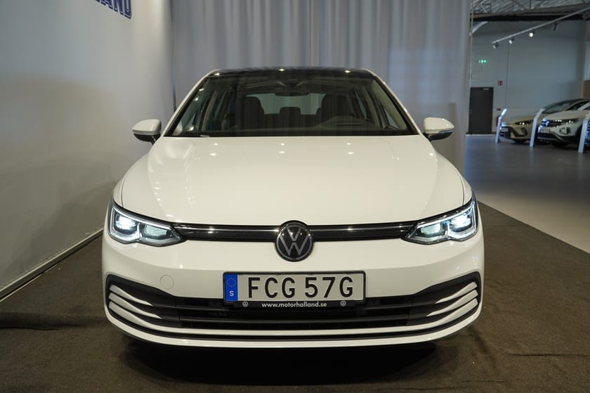 Bild 3 av Volkswagen Golf 1,5 LIFE MAN 6-VXL NAVI / PANO/ HUD