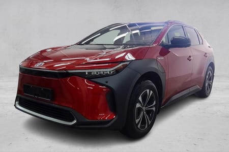 Toyota bZ4X AWD Executive - Skinn - Adaptiv cruise - 360 kamera