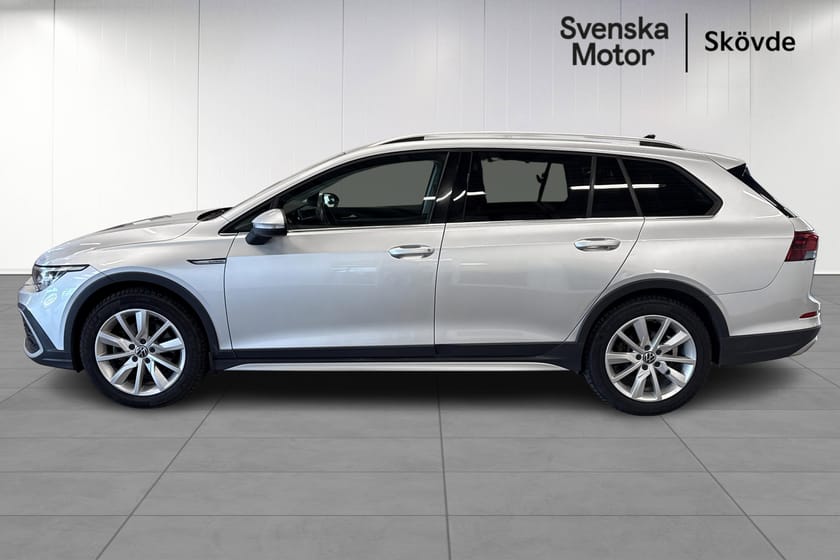Bild 2 av Volkswagen Golf Alltrack 2.0 TDI 200hk DSG 4Motion Cockpit | Drag | Värmare
