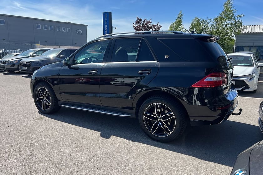 Bild 3 av Mercedes-Benz ML 350 BlueTEC 4MATIC AMG Line Drag