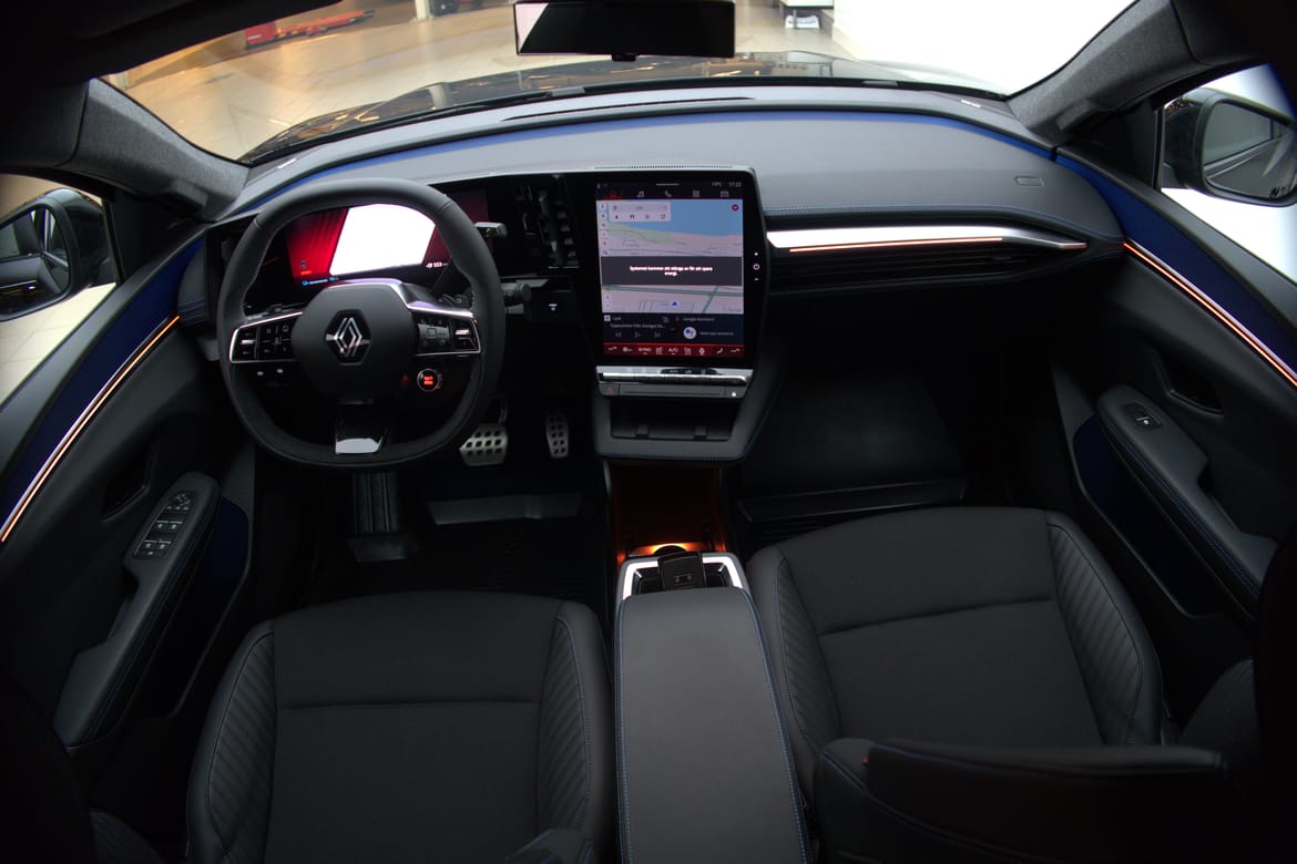 Renault Scenic E-Tech 2024 - miniatyr 3