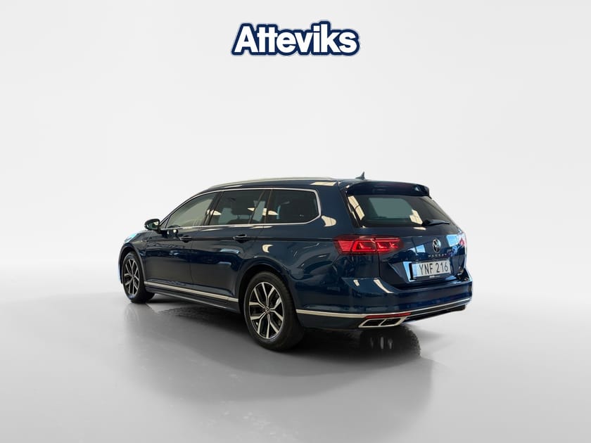Bild 5 av Volkswagen Passat Sportscombi R-Line 2.0 TDI 4M 200hk *Panoramatak/Drag*