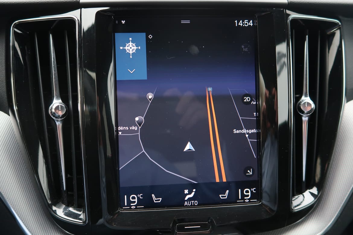 Volvo XC60 2018 - miniatyr 9