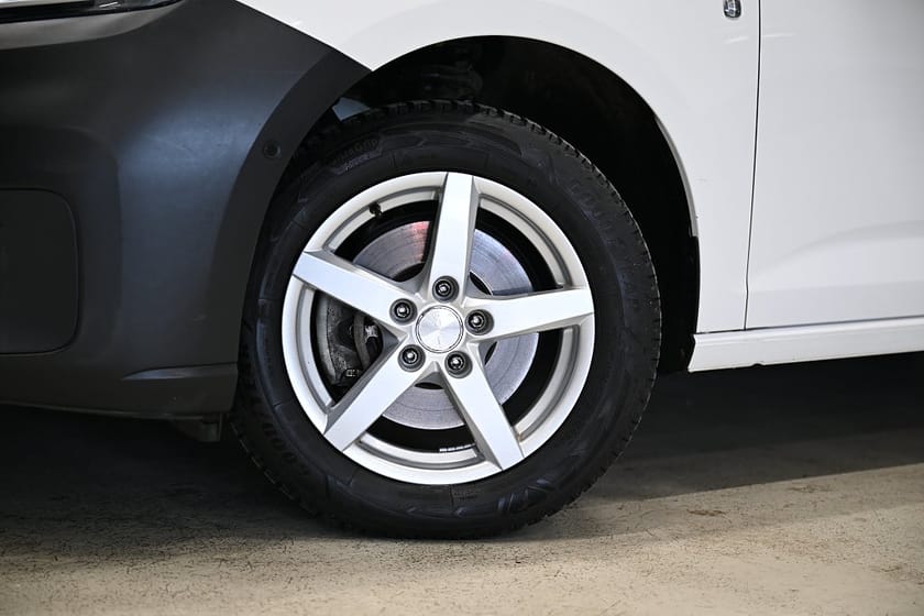Bild 5 av Volkswagen Caddy Cargo Maxi DSG 122HK Servicebil|Inredd|Inverter|Uppvärmt-skåp|Moms
