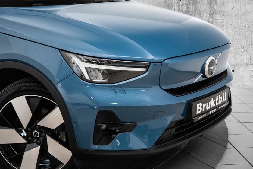 Bilde 2 av Volvo XC40 Recharge Twin motor Ultimate KROK|PANO|20"|360|H&K|TONEDE