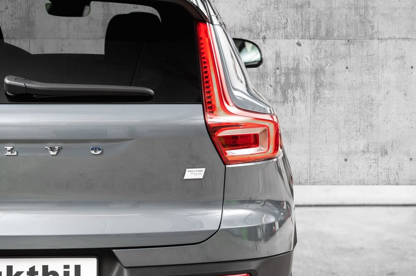 Bilde 4 av Volvo XC40 Recharge Twin motor Plus/Hengerfeste/Pixel/20"/Google/Varmepumpe++