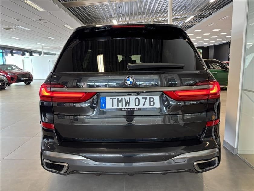 Bild 4 av BMW X7 M50i xDrive M-Sport Drag Laser H K