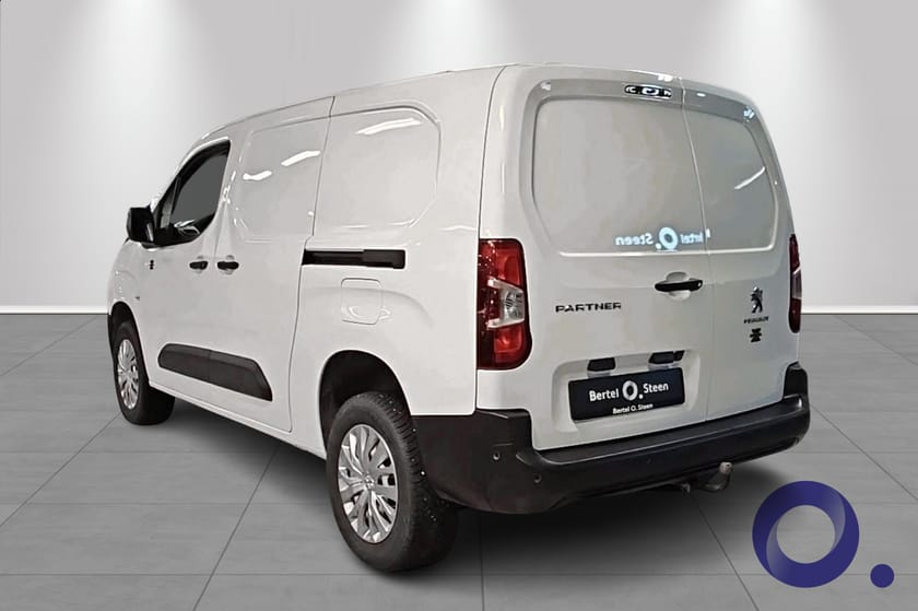 Bilde 3 av Peugeot Partner 1.5-131HK, L2, 4x4, Krok, Webasto, Ryggekamera