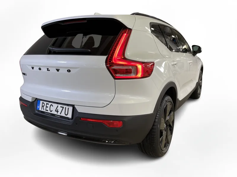 Bild 6 av 16 – Volvo EX40 Single Motor Extended Range M R Plus Black SE Plus Special Edition