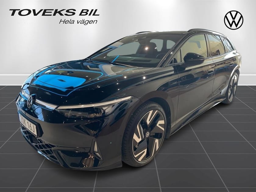 Bild 1 av Volkswagen ID.7 GTX Tourer 340 hk