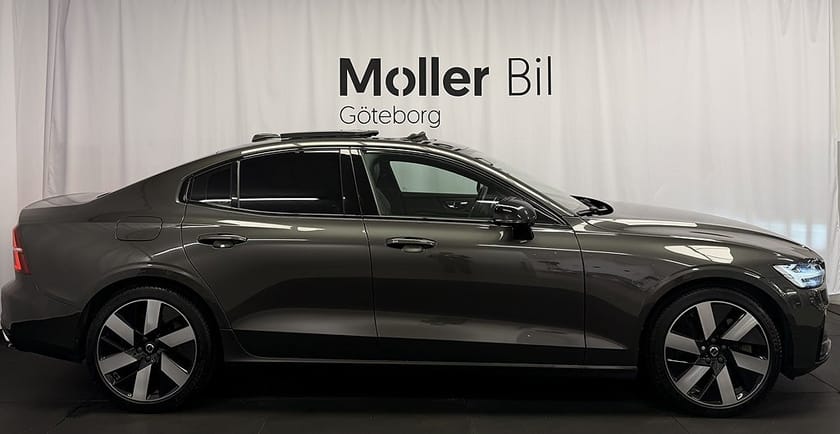 Bild 2 av Volvo S60 RECHARGE T8 AWD/ R-Design/Pano/360
