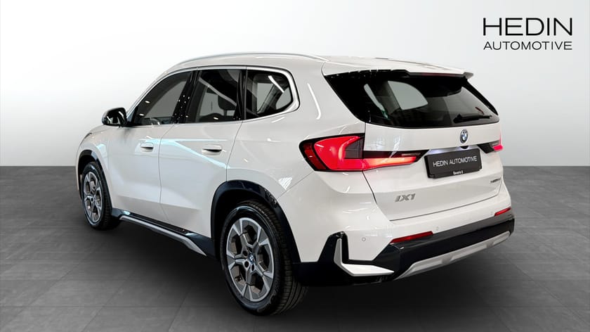 Bild 2 av BMW iX1 xDrive30 xDrive 30 xLine Drag Rattvärme DAP