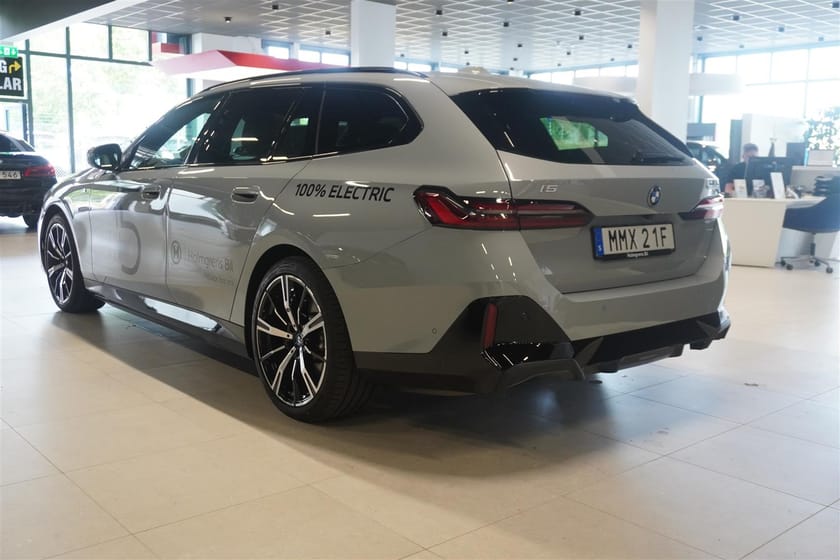 Bild 2 av BMW i5 eDrive40 Touring M Sport Business Launch Edition