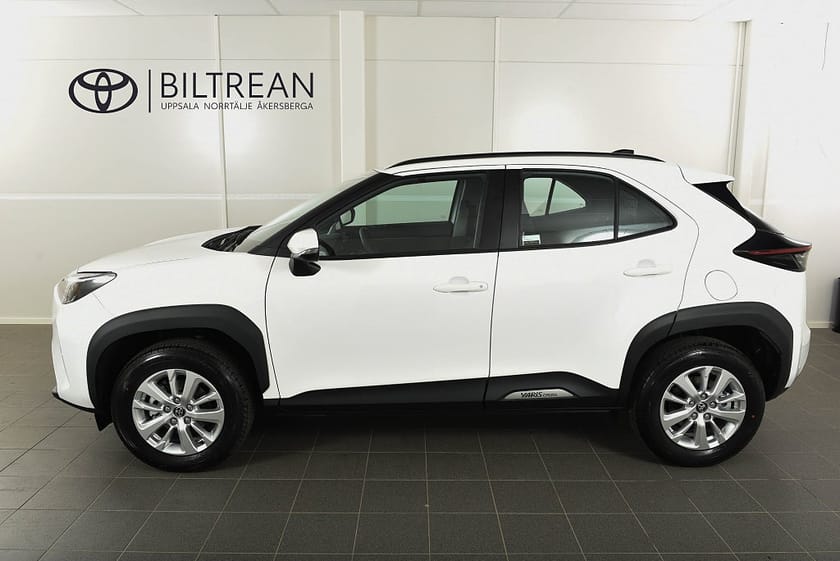 Bild 2 av Toyota Yaris Cross Hybrid 130 AWD-i KAMPANJ | | OMG LEV | SE ANNONS
