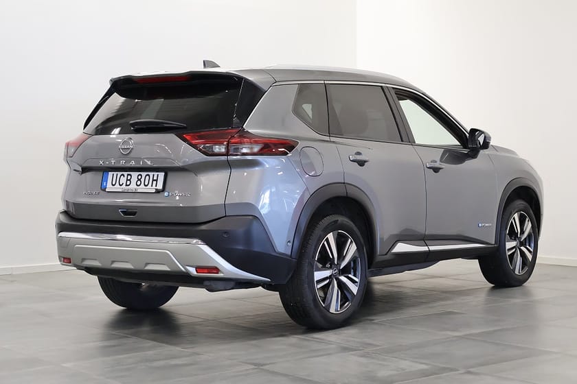 Bild 4 av Nissan X-Trail e-4ORCE Tekna V-Hjul 360° NyServad HuD MOMS