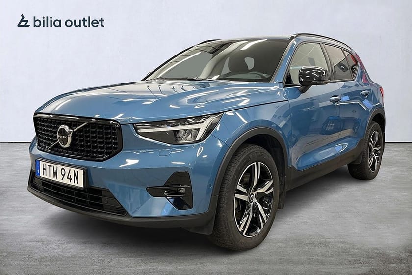 Bild 1 av Volvo XC40 B3 DCT Plus Dark 163hk Drag 360°-kamera Navi Värmare