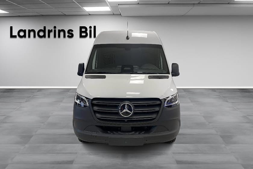 Bild 2 av Mercedes-Benz eSprinter 314 81 kWh A2 Select elbil