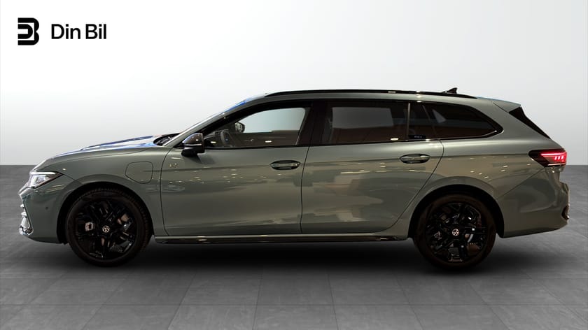 Bild 2 av Volkswagen Passat Variant eHybrid 272 DSG6 R-LINE