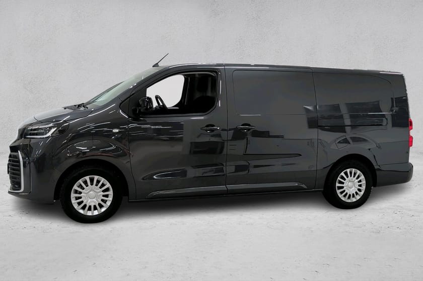 Bilde 2 av Toyota Proace Electric 75 75Kw L2 Comfort Plus - Hengerfeste