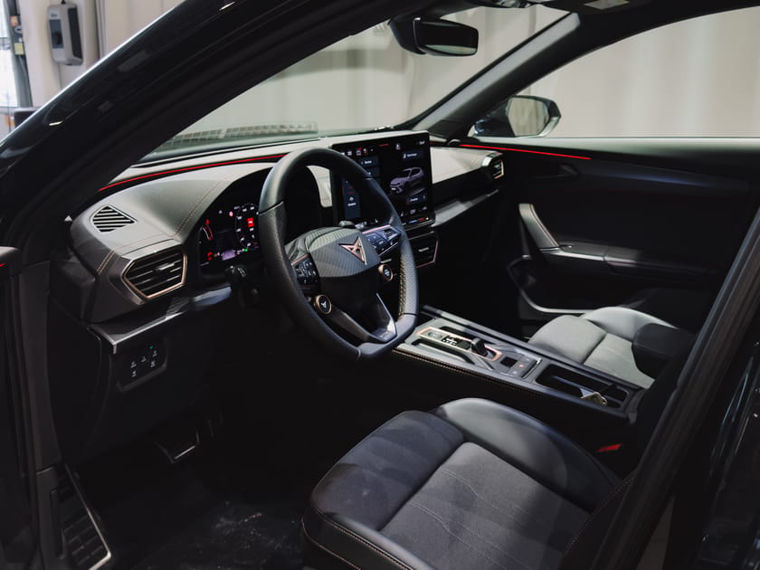 Bild 5 av CUPRA Formentor 1,5 eTSI 150 hk DSG