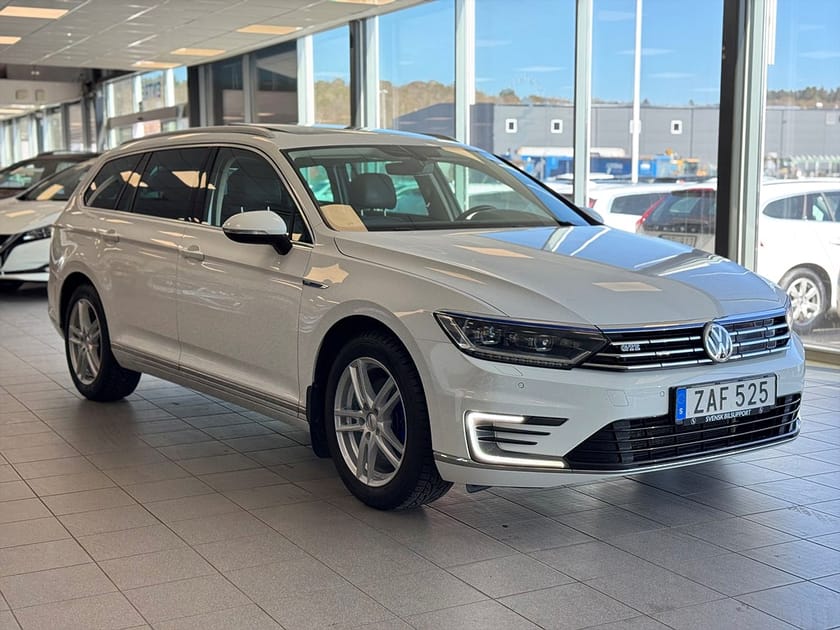 Bild 1 av Volkswagen Passat Variant GTE 1.4 TSI Pano Kamera Drag